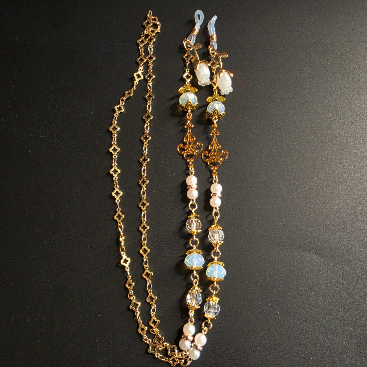 White Rose Glasses Chain