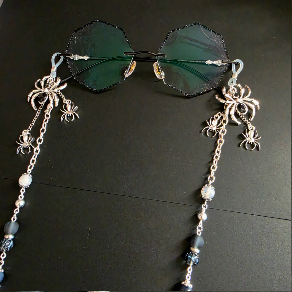 Arachnid Glasses Chain