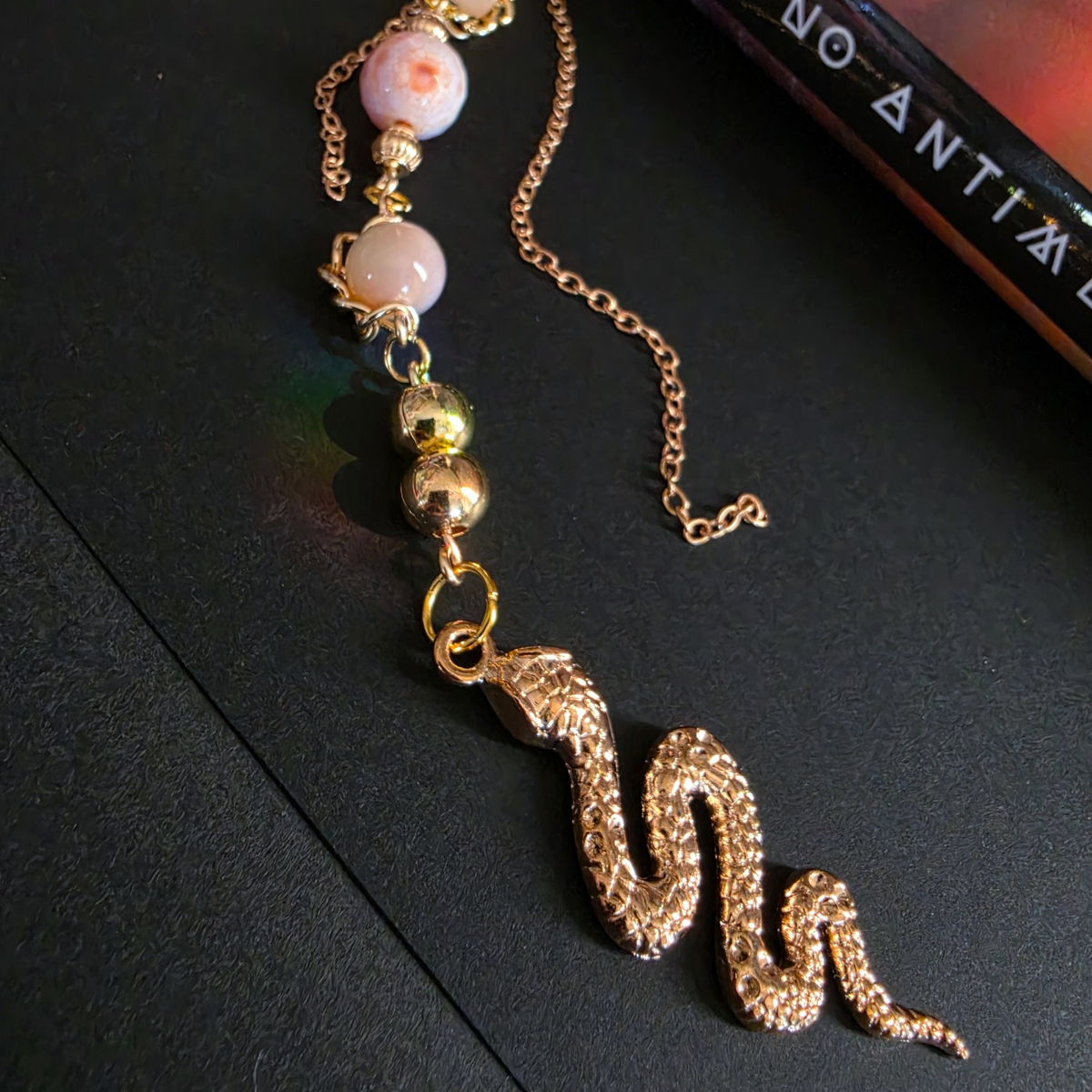 Vibora Bookmark